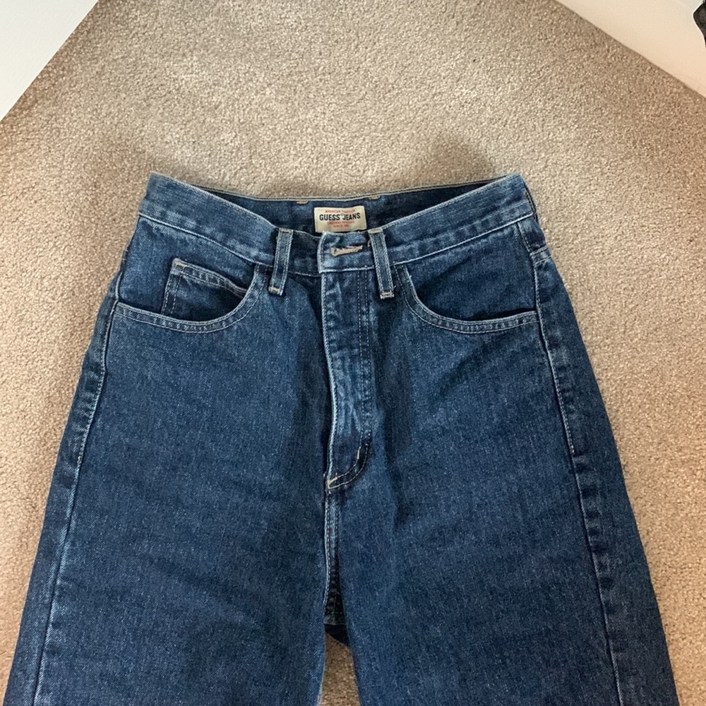 vintage guess jeans in a dark wash!